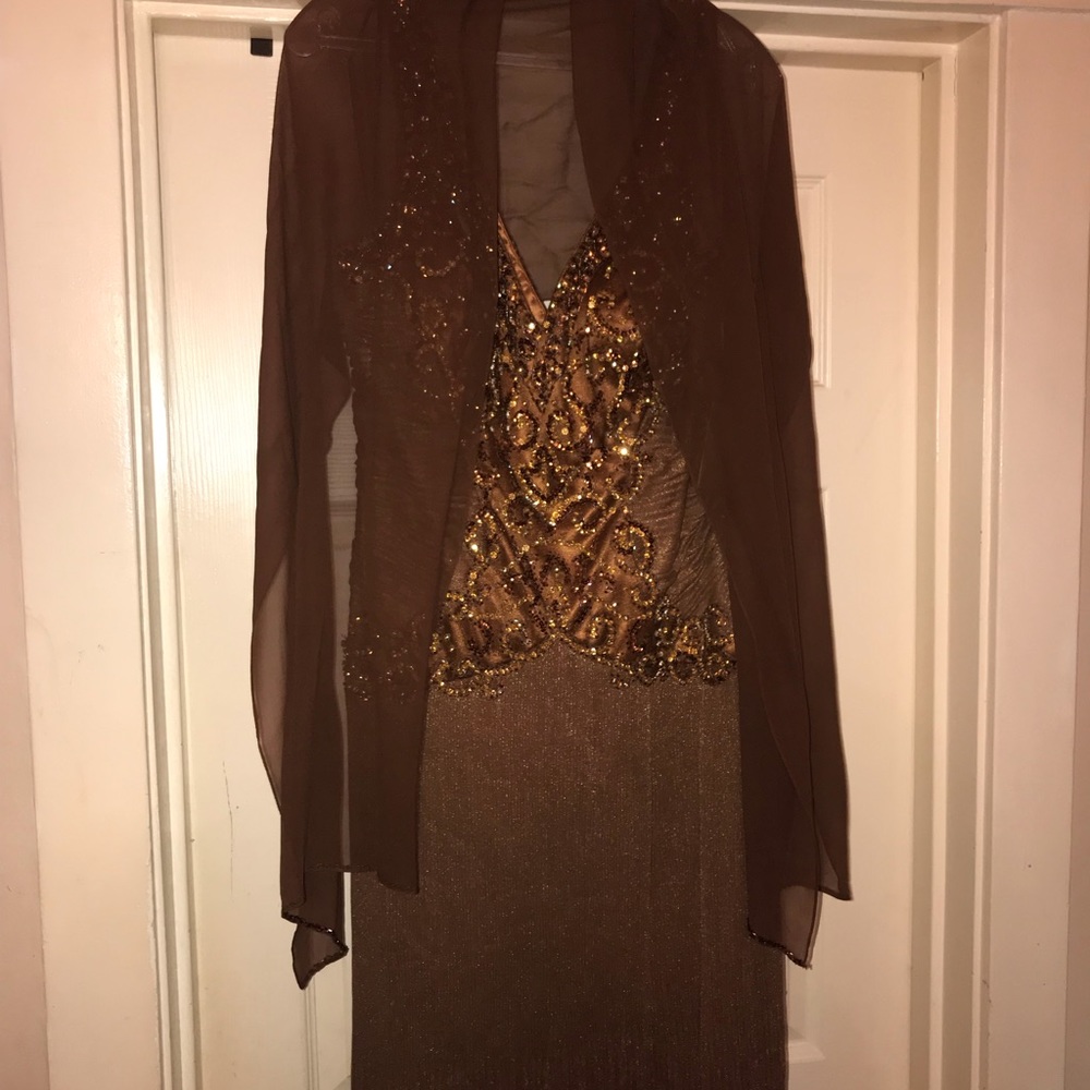 Dress - Picture 3 of 6